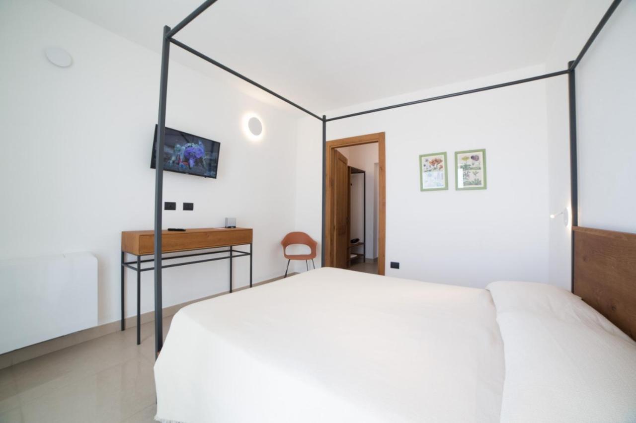 Masseria Rifisa Agriresort Caprarica di Lecce Luaran gambar