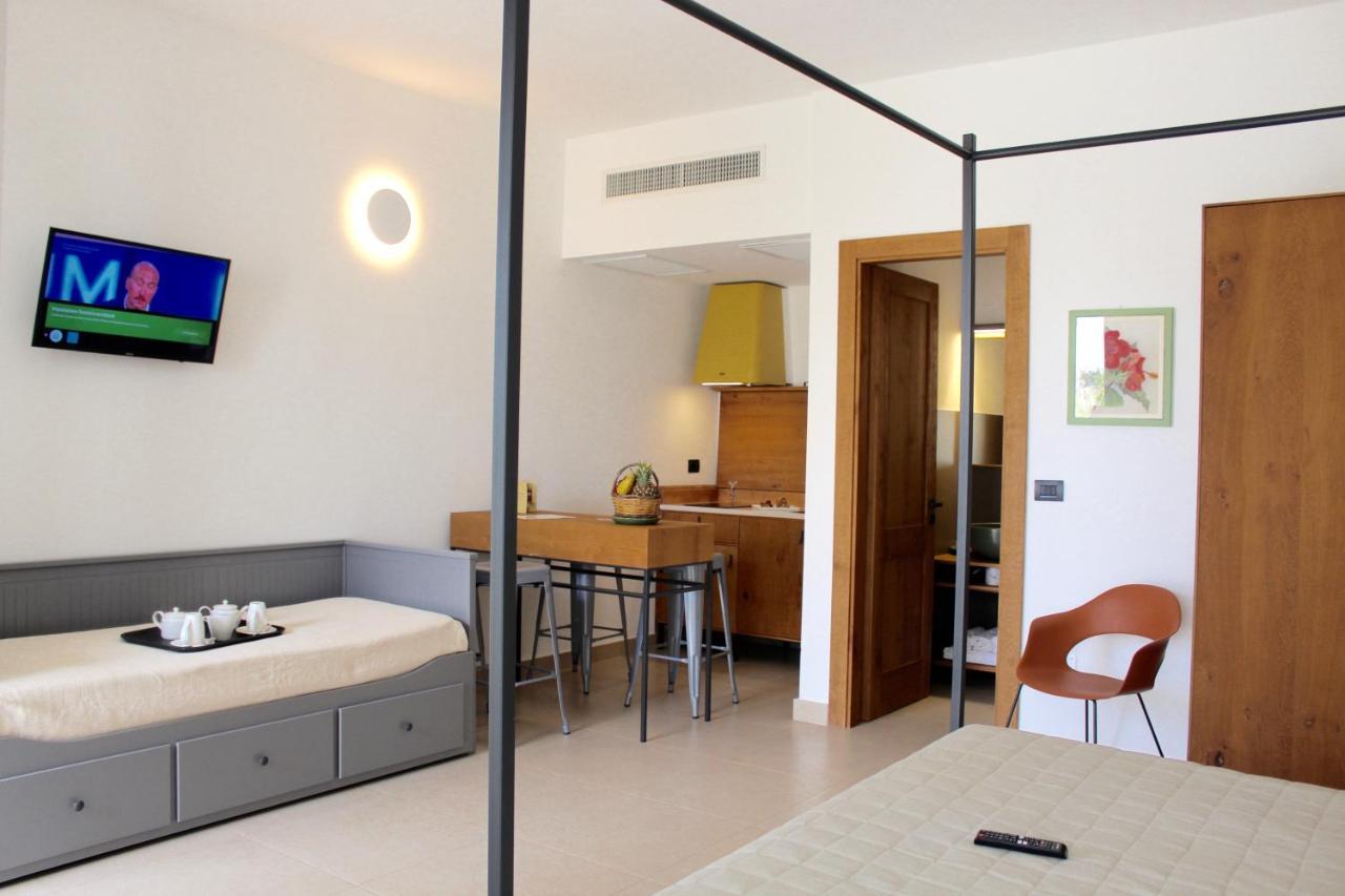 Masseria Rifisa Agriresort Caprarica di Lecce Luaran gambar