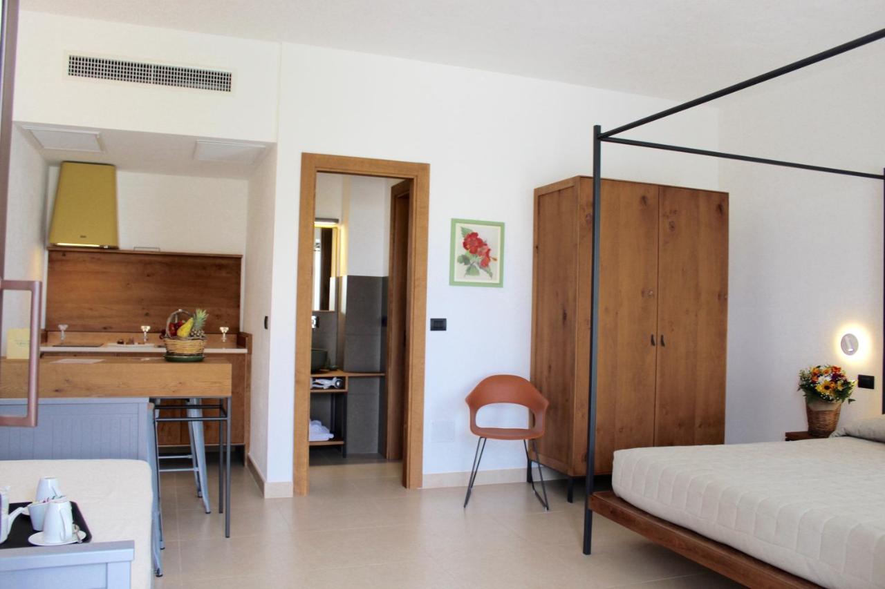 Masseria Rifisa Agriresort Caprarica di Lecce Luaran gambar