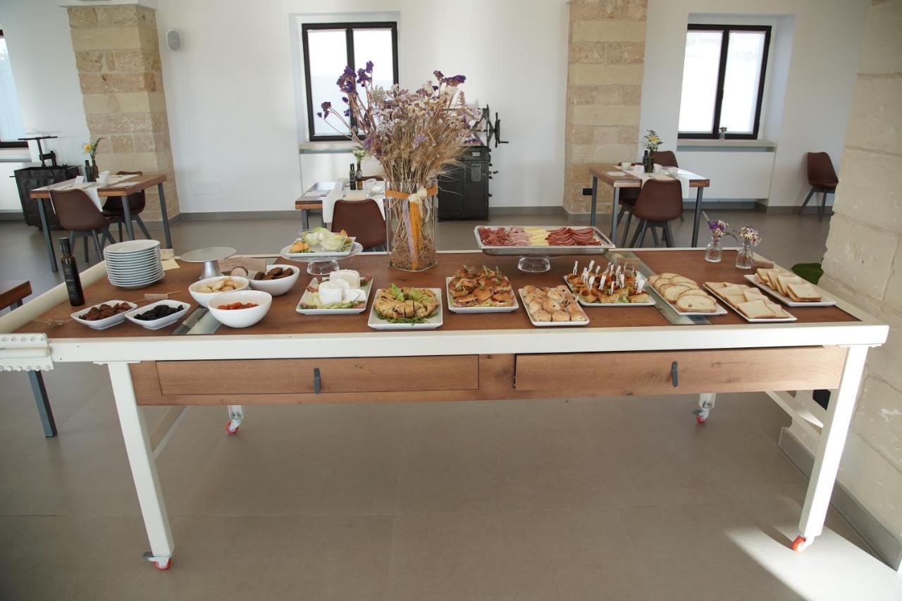 Masseria Rifisa Agriresort Caprarica di Lecce Luaran gambar